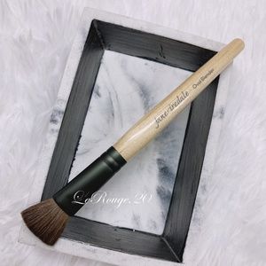 Jane Iredale oval blender brush *TESTER